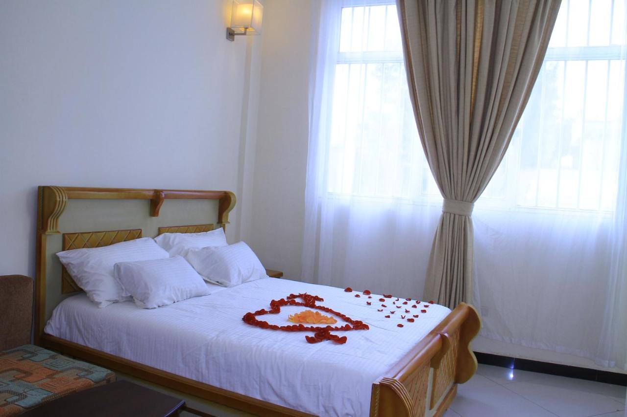 Avi Pension Аддис-Абеба Экстерьер фото